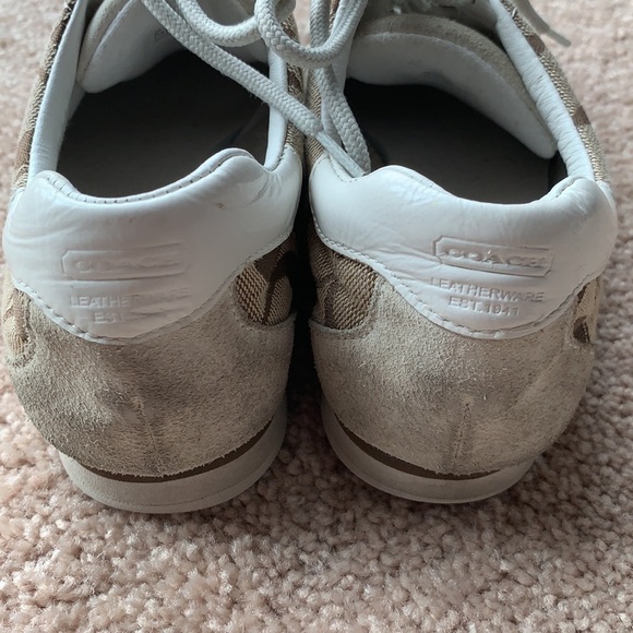 Coach Katelyn size 7 tan sneakers - Picture 4 of 8